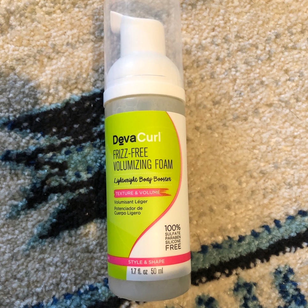 ❤️ DevaCurl styling foam
